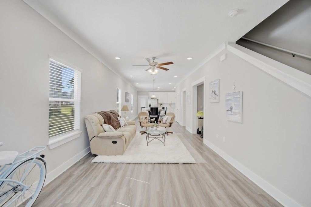 13 of 65 - 284 Date Palm Lane, Freeport, FL