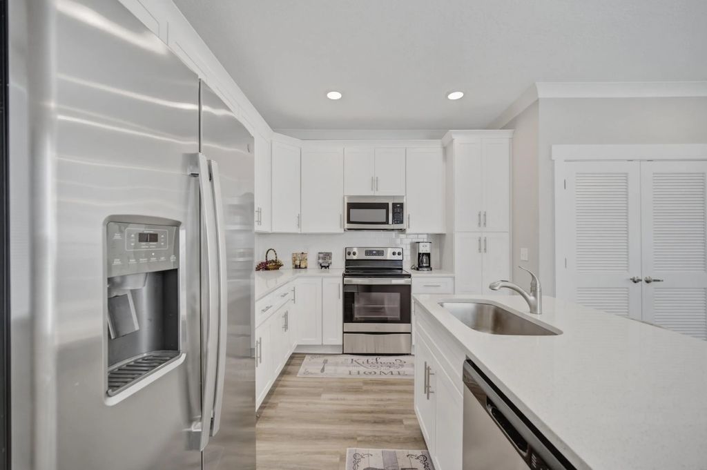 23 of 65 - 284 Date Palm Lane, Freeport, FL