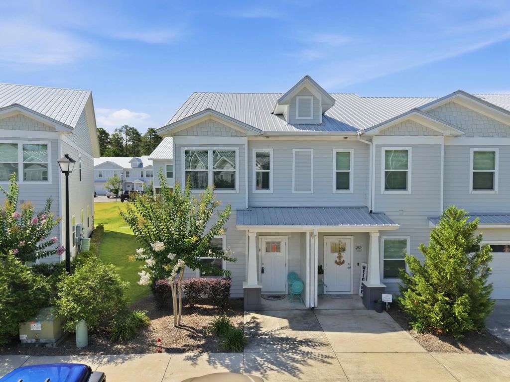 4 of 65 - 284 Date Palm Lane, Freeport, FL