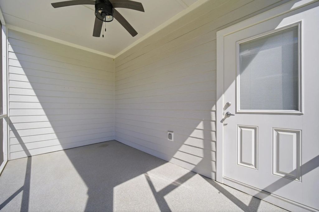 41 of 65 - 284 Date Palm Lane, Freeport, FL