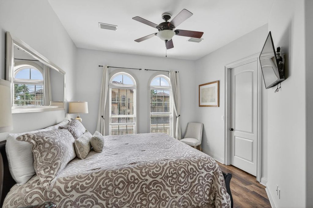 18 of 60 - 212 Rue St Tropez, Miramar Beach, FL