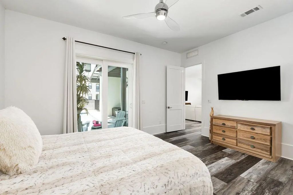 17 of 34 - 28 W Palm Beach Court, Miramar Beach, FL