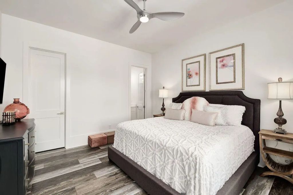 27 of 34 - 28 W Palm Beach Court, Miramar Beach, FL