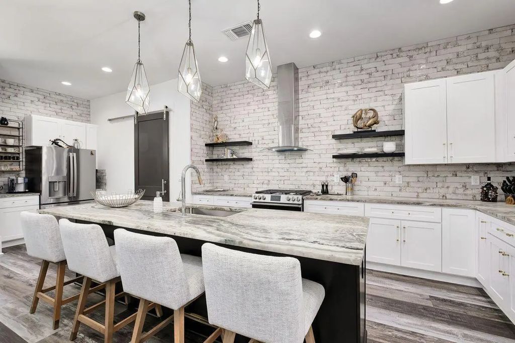 4 of 34 - 28 W Palm Beach Court, Miramar Beach, FL