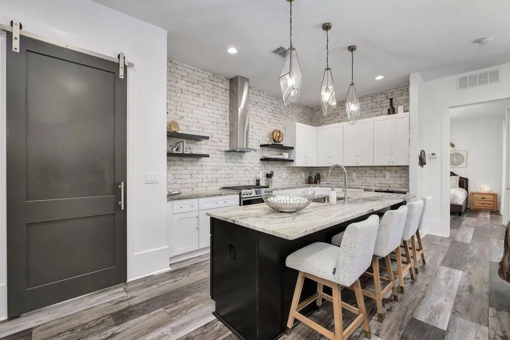 7 of 34 - 28 W Palm Beach Court, Miramar Beach, FL