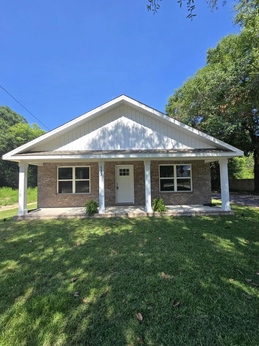 523 Brackin Street, Crestview