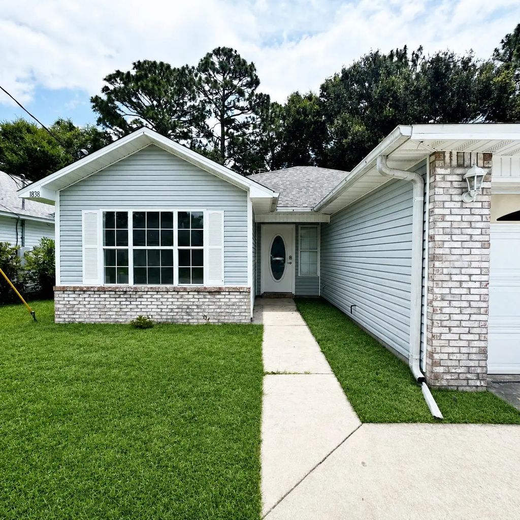 1838 Brick Circle, Fort Walton Beach