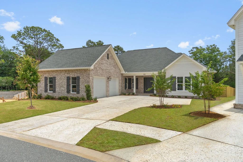 584 Tulip Tree Way, Niceville