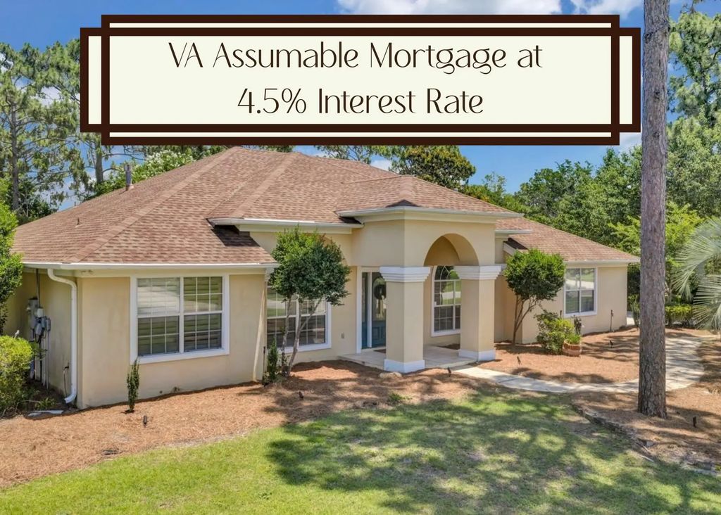 2556 Cove Road, Navarre