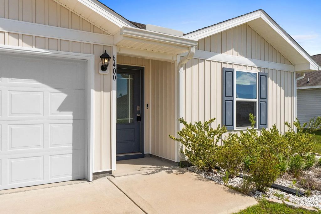 6400 Bellavia Lane, Panama City