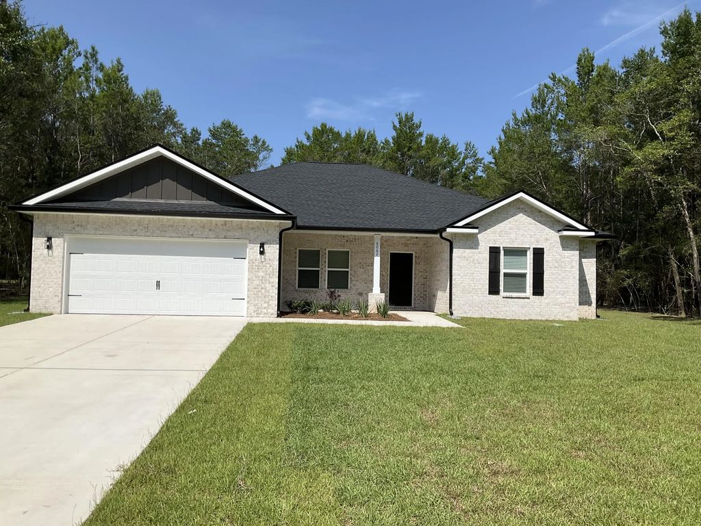 6062 John Nix Road, Crestview