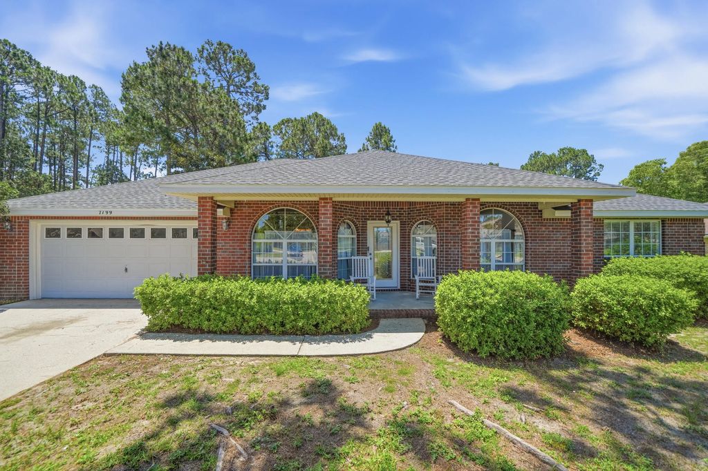 7199 Riverview Street, Navarre