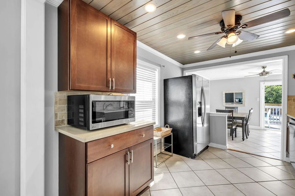 13 of 54 - 125 Malaga Place, Panama City Beach, FL