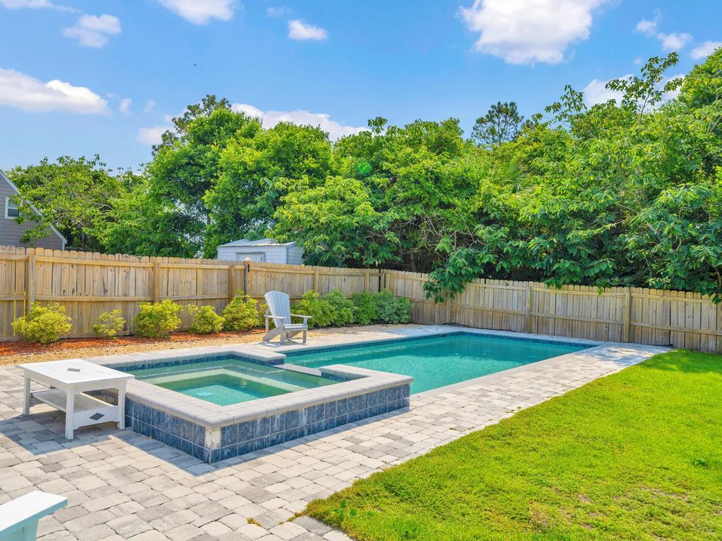 27 of 54 - 125 Malaga Place, Panama City Beach, FL