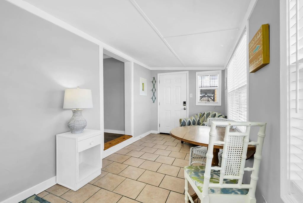 8 of 54 - 125 Malaga Place, Panama City Beach, FL