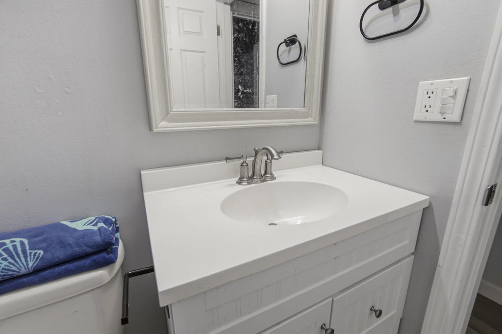 16 of 47 - 264 Johns Lane, Freeport, FL