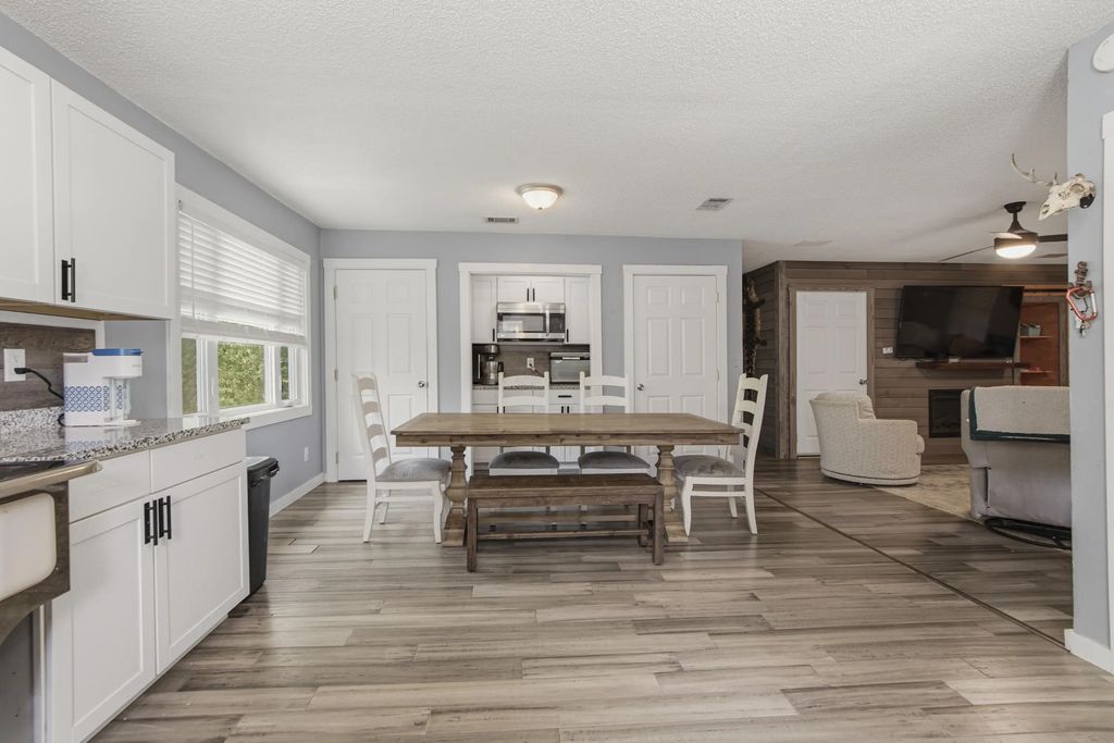 2 of 47 - 264 Johns Lane, Freeport, FL