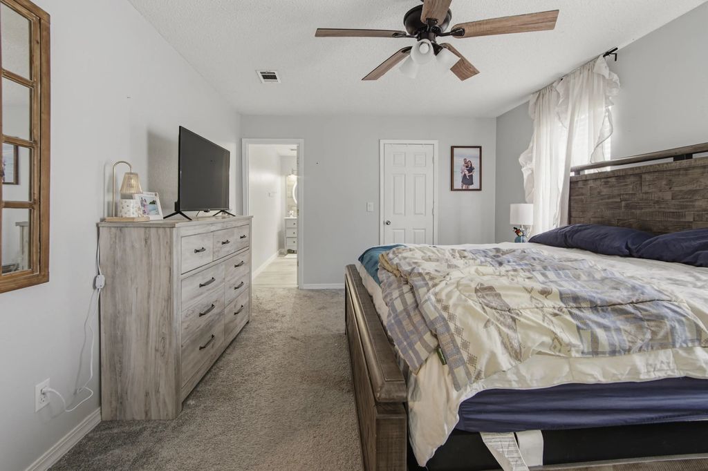 20 of 47 - 264 Johns Lane, Freeport, FL