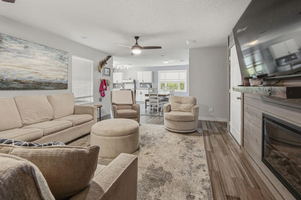 26 of 47 - 264 Johns Lane, Freeport, FL