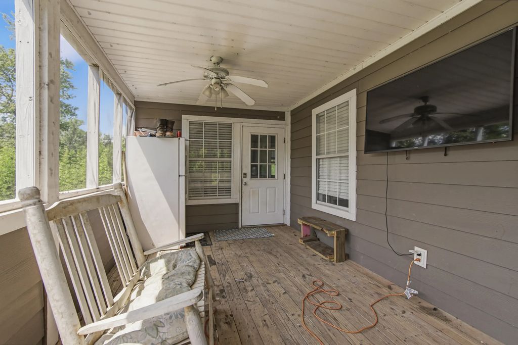 31 of 47 - 264 Johns Lane, Freeport, FL