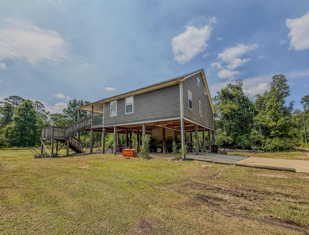 40 of 47 - 264 Johns Lane, Freeport, FL