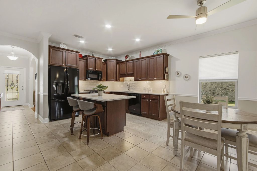 11 of 68 - 240 Whitman Way, Freeport, FL