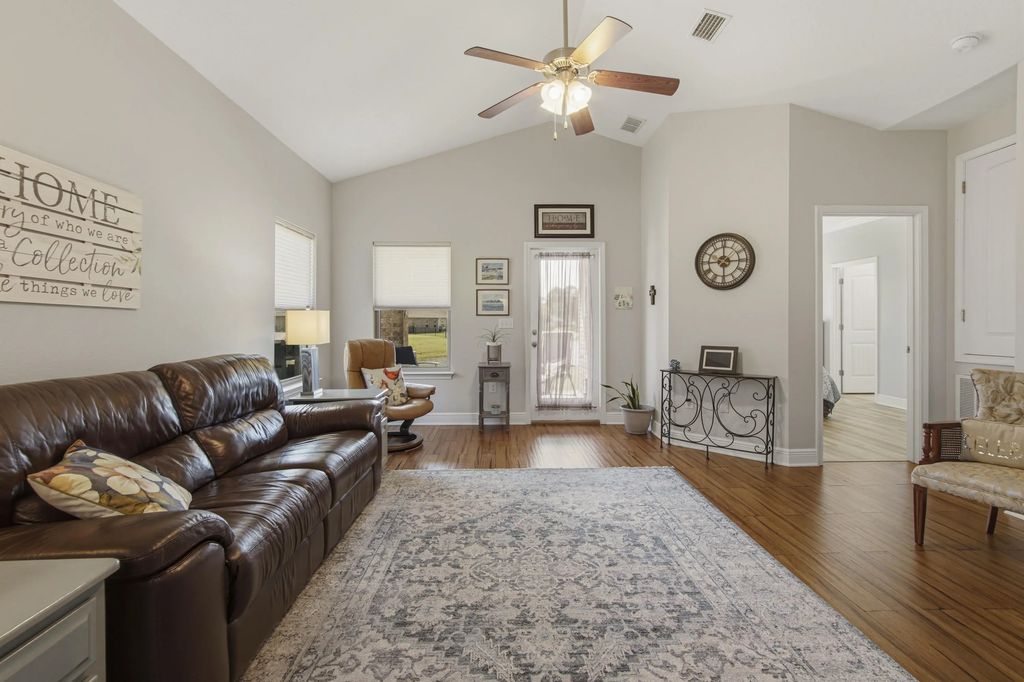 14 of 68 - 240 Whitman Way, Freeport, FL