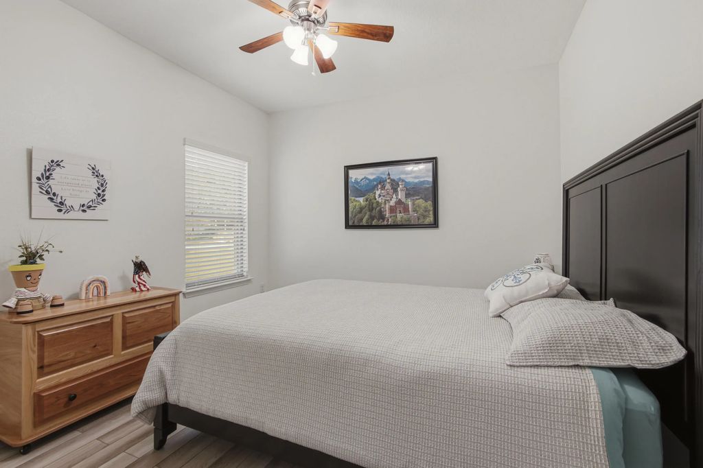 23 of 68 - 240 Whitman Way, Freeport, FL