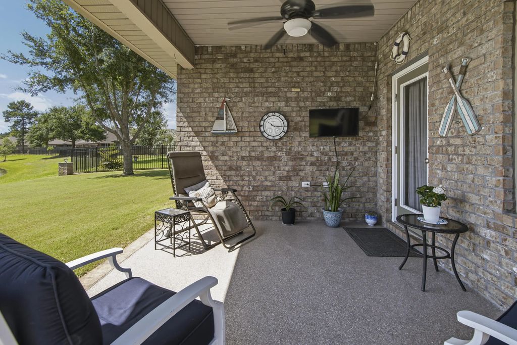 31 of 68 - 240 Whitman Way, Freeport, FL