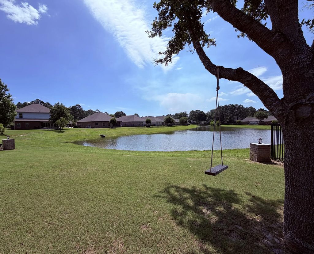 33 of 68 - 240 Whitman Way, Freeport, FL