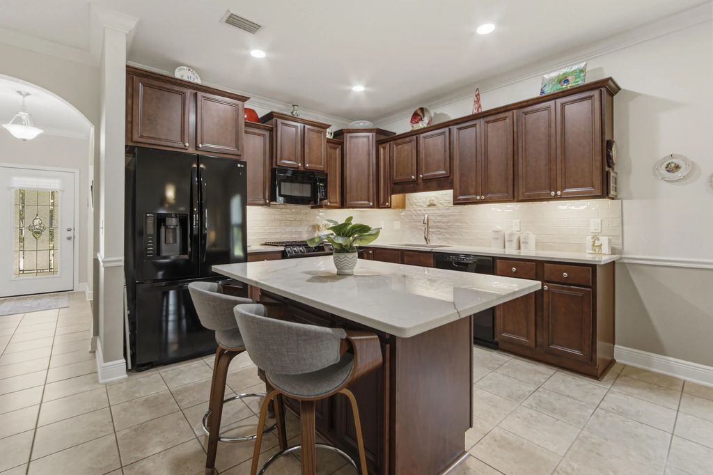 7 of 68 - 240 Whitman Way, Freeport, FL