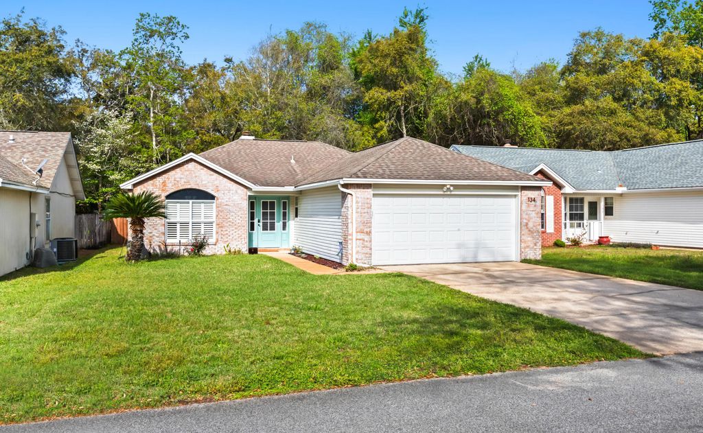 134 Wright Circle, Niceville