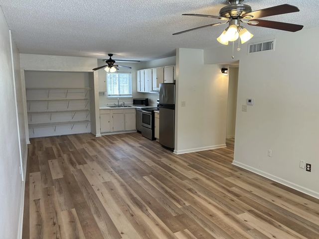 Photo of Listing #1006261