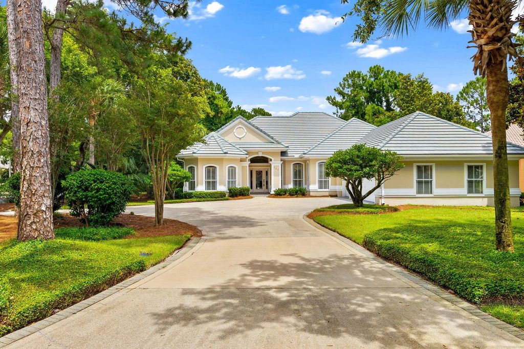 423 Maritime Court, Destin