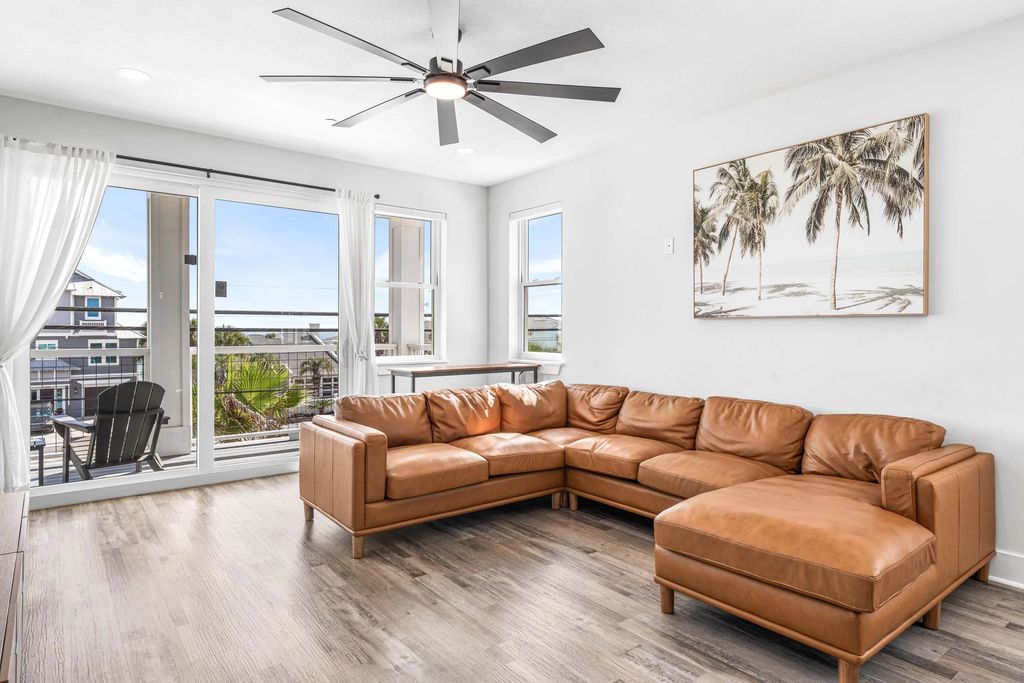 27 of 69 - 13310 Front Beach Road, Panama City Beach, FL