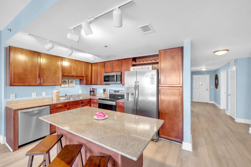 18 of 62 - 9860 S Thomas Drive 1612, Panama City Beach, FL