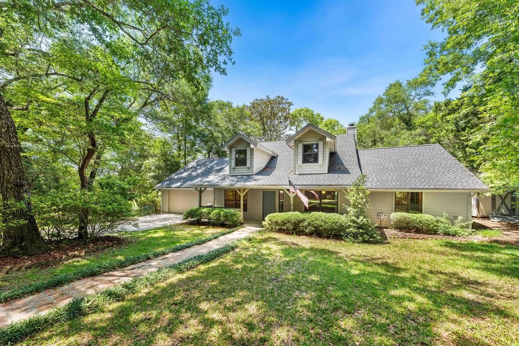 31 E Kathy Lane, Freeport