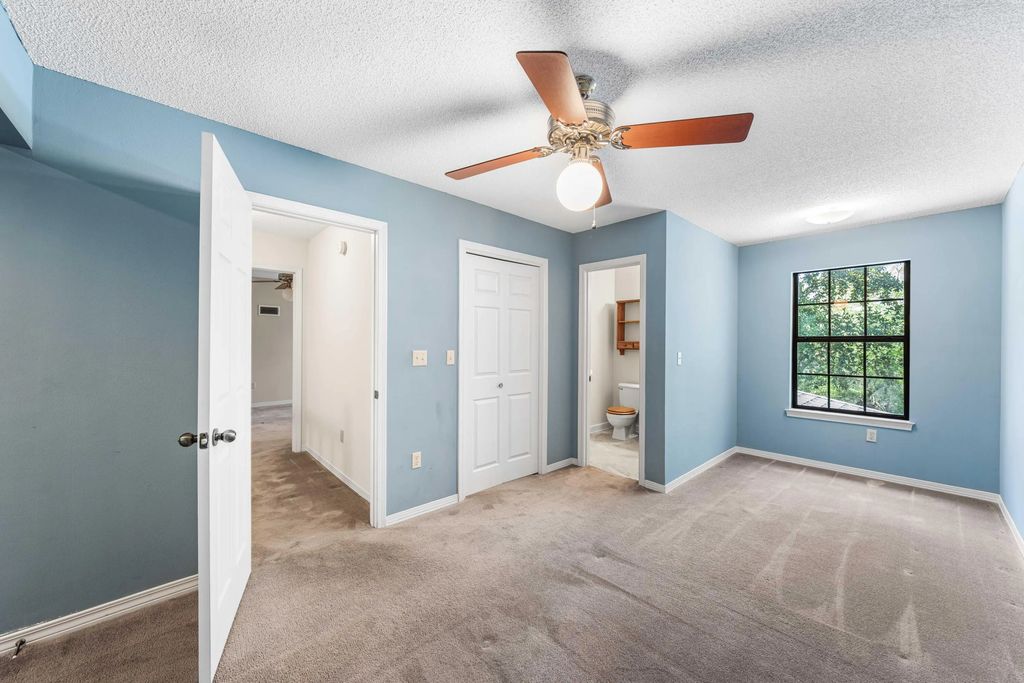 41 of 82 - 31 E Kathy Lane, Freeport, FL