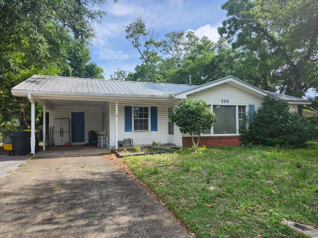 229 Nw Holmes Boulevard, Fort Walton Beach