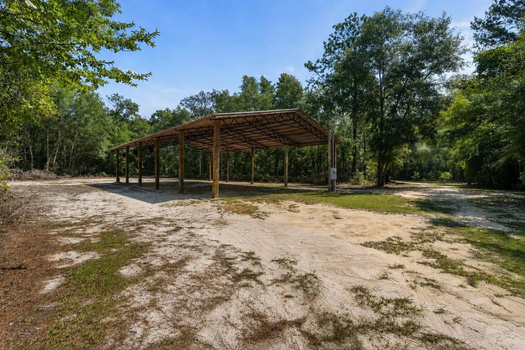 2 of 9 - 58 Blue Gill Road, Freeport, FL
