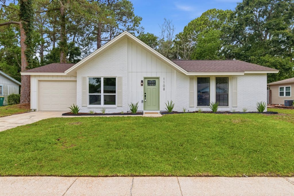 1108 Green Tree Court, Fort Walton Beach
