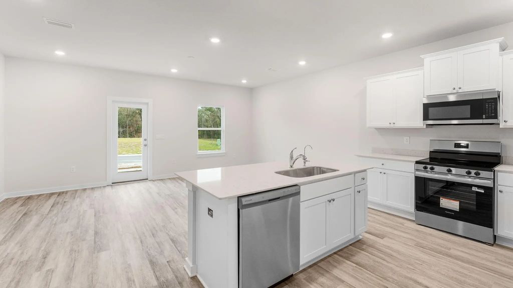 10 of 32 - 82 Stern Street, Freeport, FL