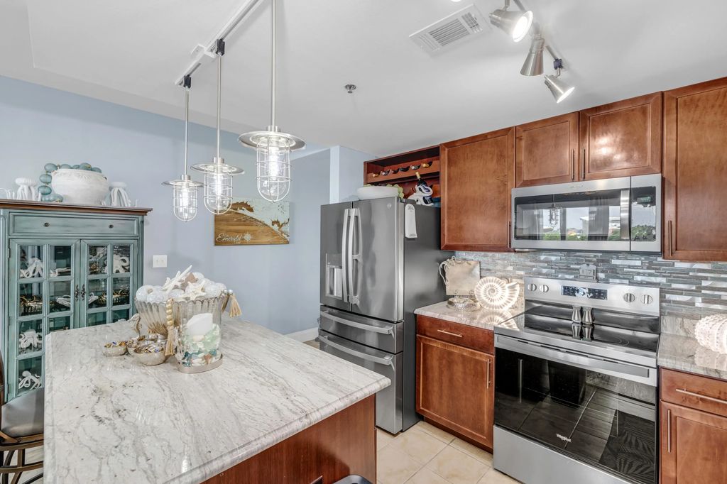 18 of 69 - 9860 S Thomas Drive 108, Panama City Beach, FL