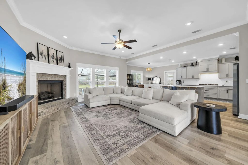 17 of 53 - 355 Mill Pond Cove, Freeport, FL