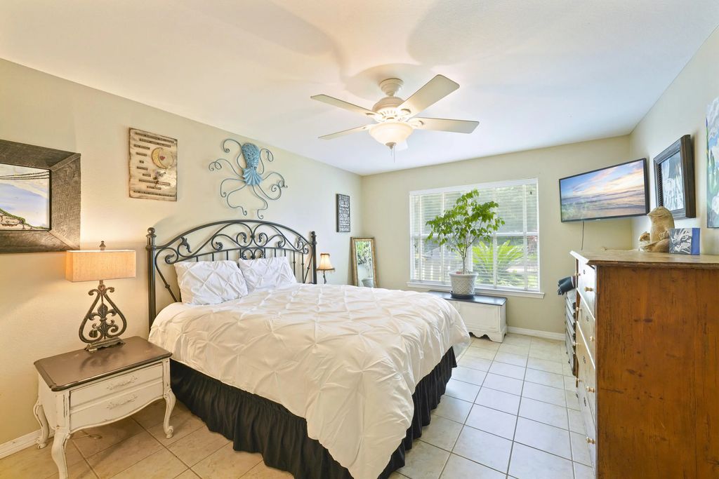 11 of 20 - 117 Will Street, Freeport, FL
