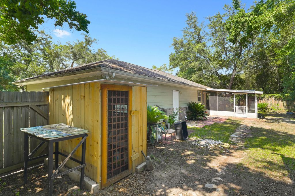 17 of 20 - 117 Will Street, Freeport, FL