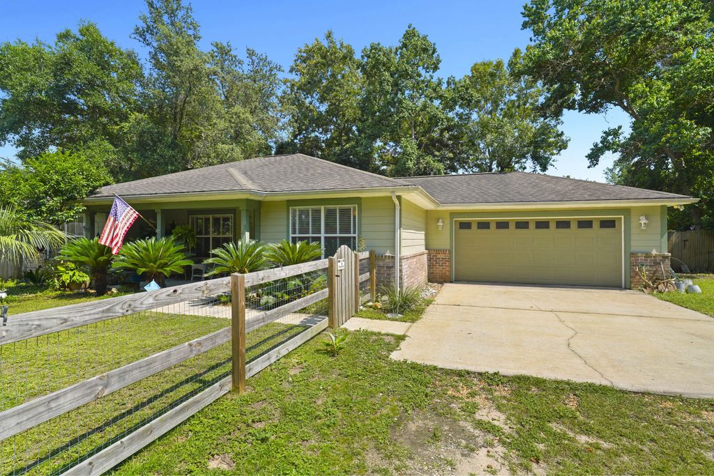 2 of 20 - 117 Will Street, Freeport, FL