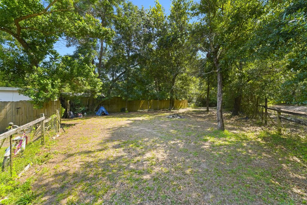 20 of 20 - 117 Will Street, Freeport, FL