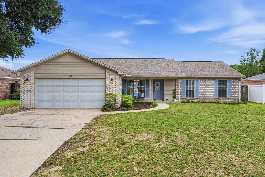 207 Secretariat Drive, Crestview