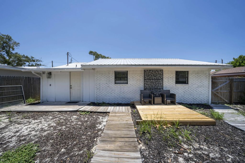 18 of 35 - 5412 Hilltop Avenue, Panama City Beach, FL